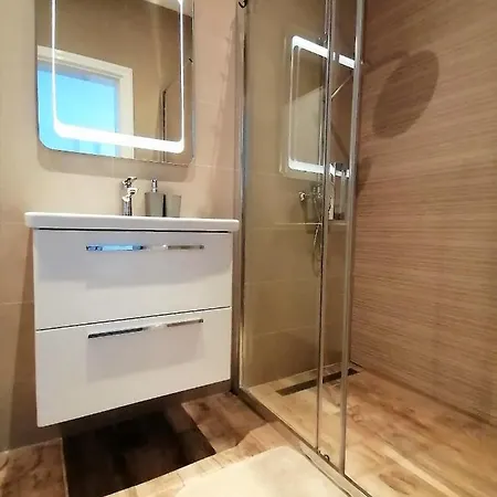 Corallium Imperiale Apartment Govedari