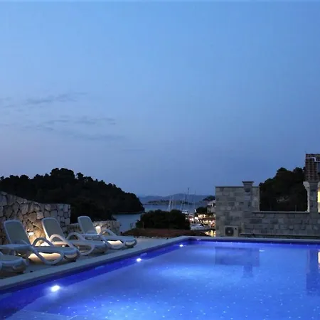 Corallium Imperiale アパート